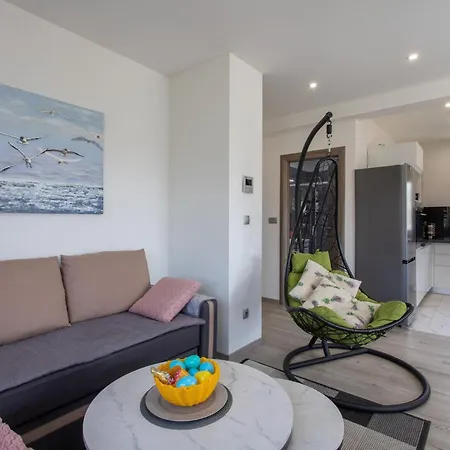 Trendy And Chic With Terrace And Private Garden - One Bedroom Kaštela